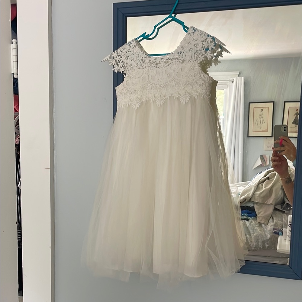 Elegant White Lace Kids Dress